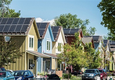 ادغام خورشیدی: منابع انرژی توزیع شده و میکروگریدها